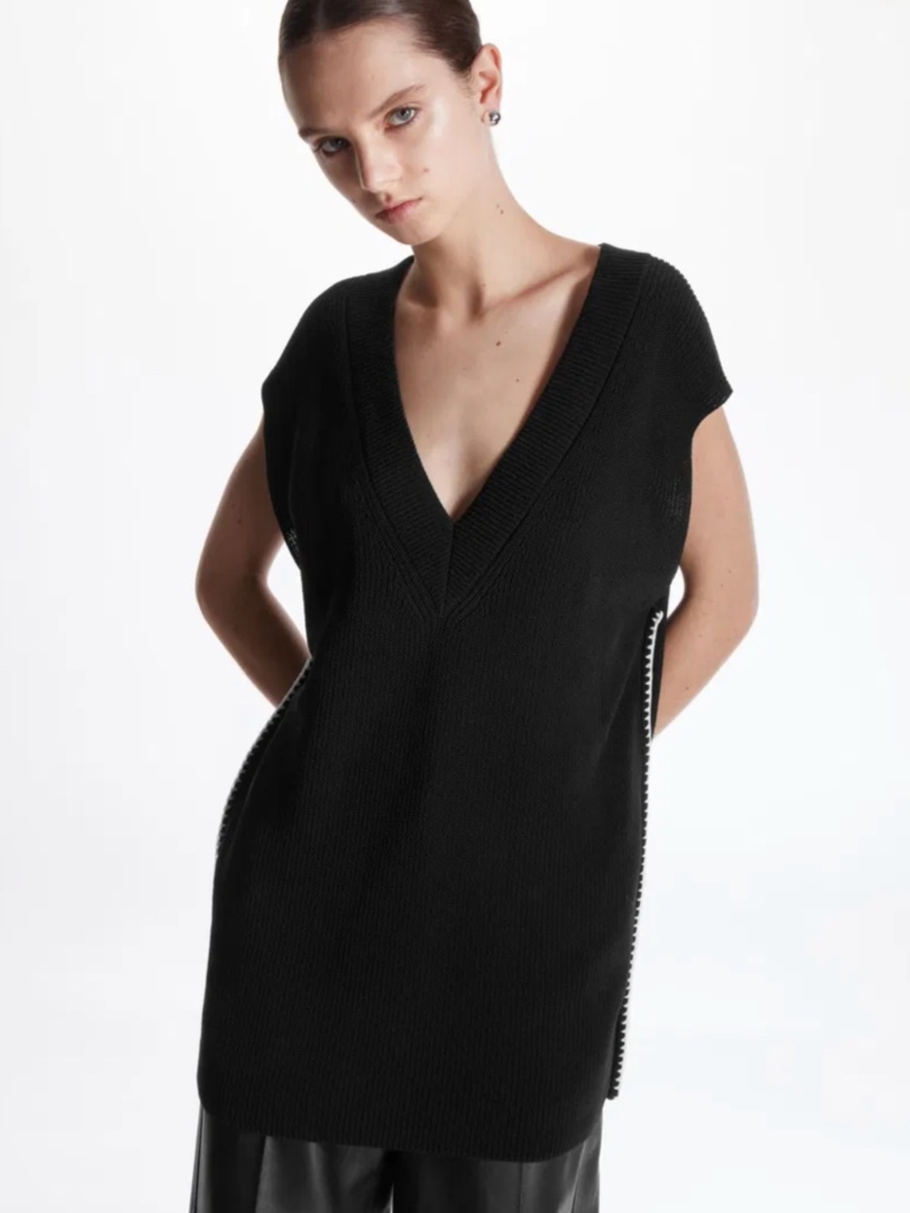 EUC! 🖤 COS Relaxed Crochet Knit Vest w/ Side Trim Detail, Black, Size M